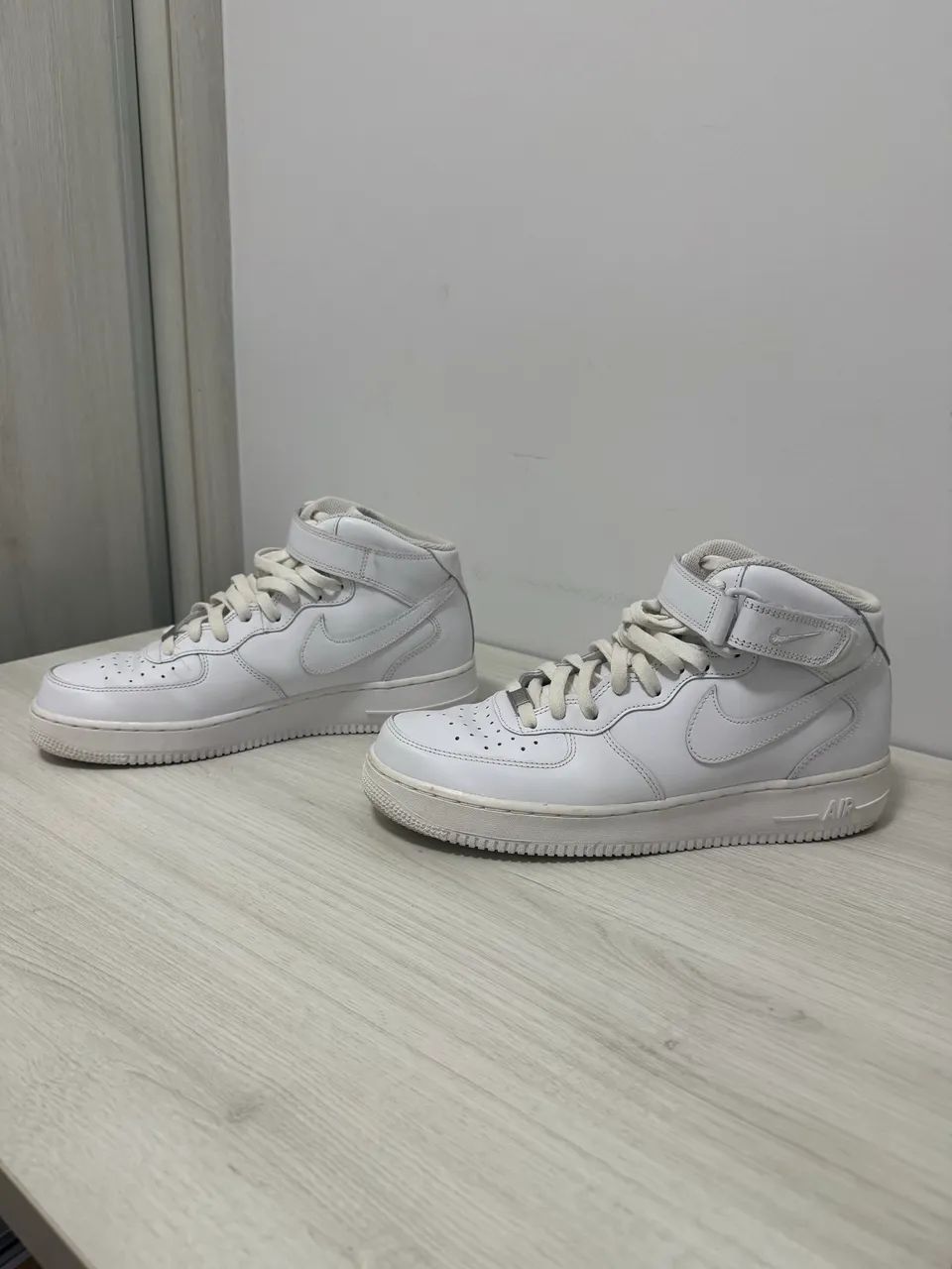 Tênis Nike Air Force 1 Mid Branco Masculino - Foto 4
