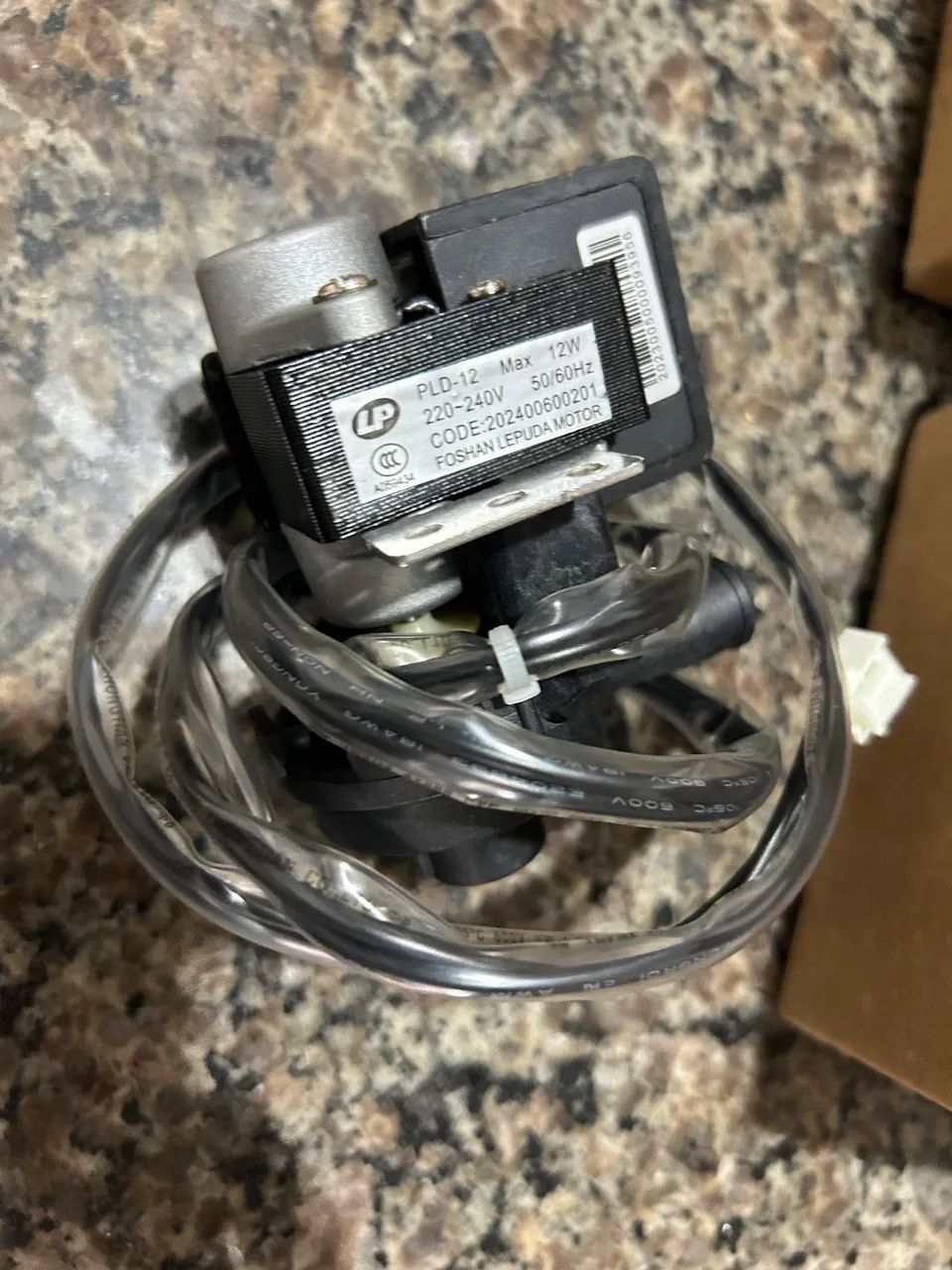 2 bombas de dreno 220v - 12w