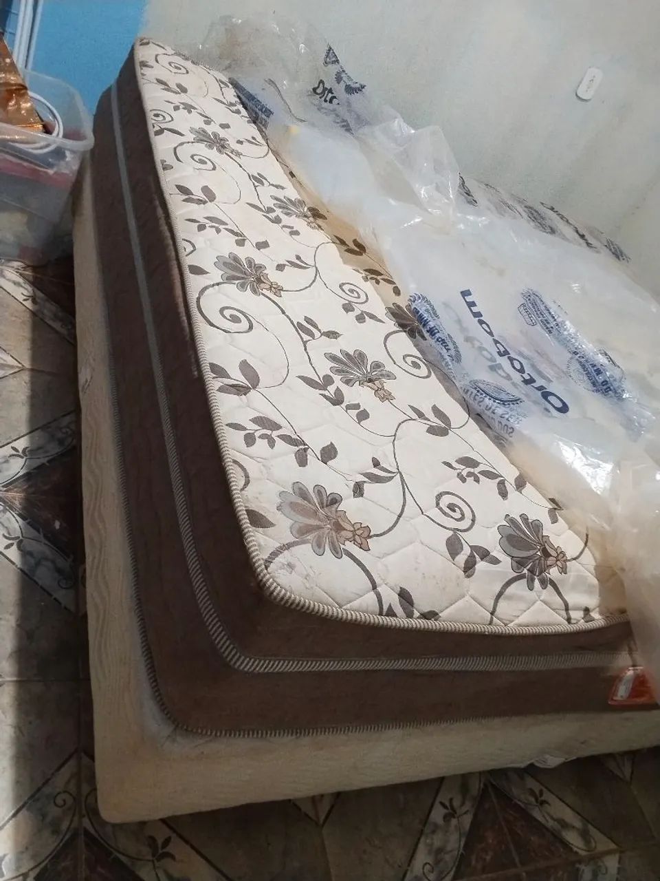 Cama casal Box super king 