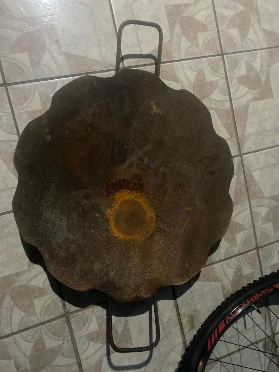 Disco de arado com alça 