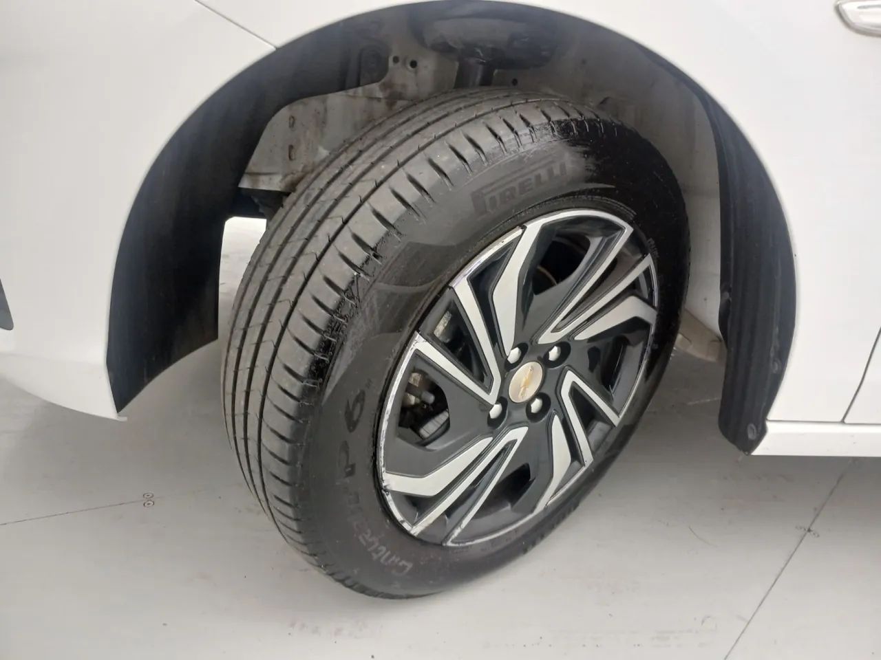 Chevrolet Onix Hatch 1.0 12V Flex Mec. 4P, foto 11 de 18