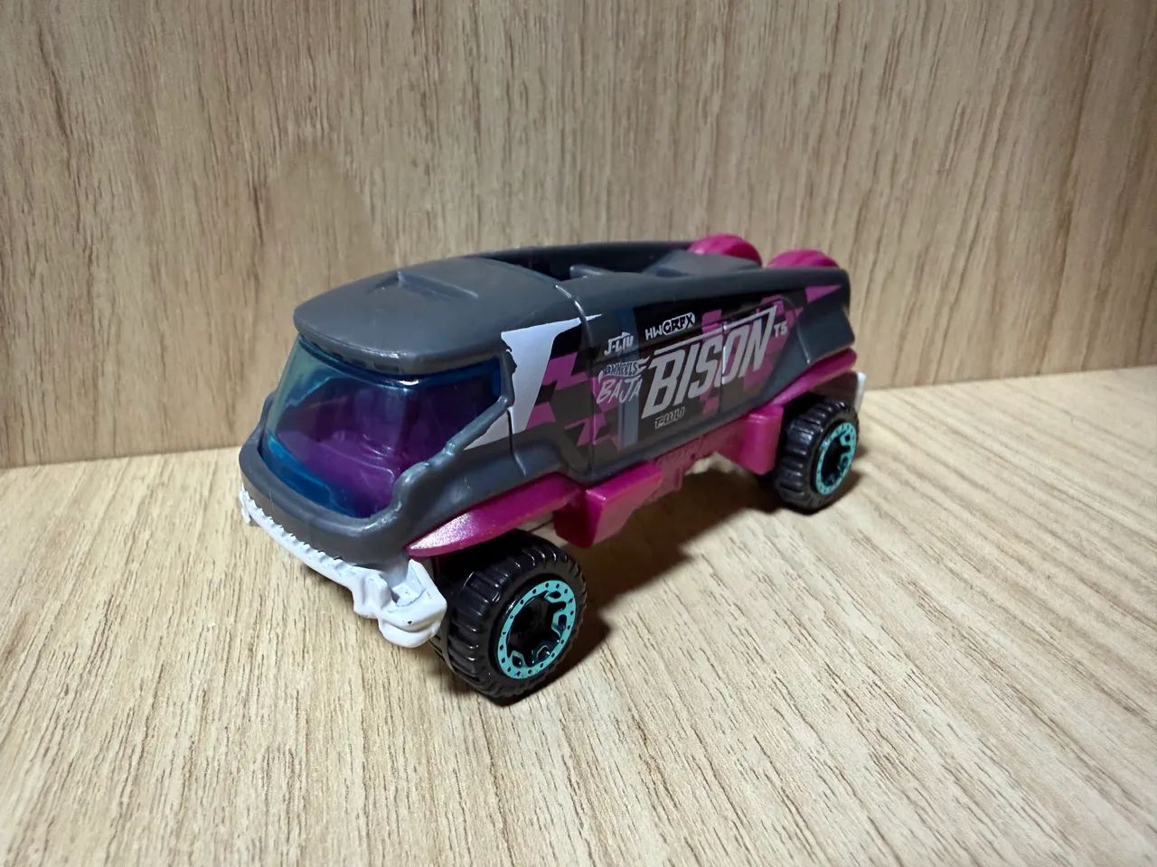 Hot Wheels Baja Bison t5