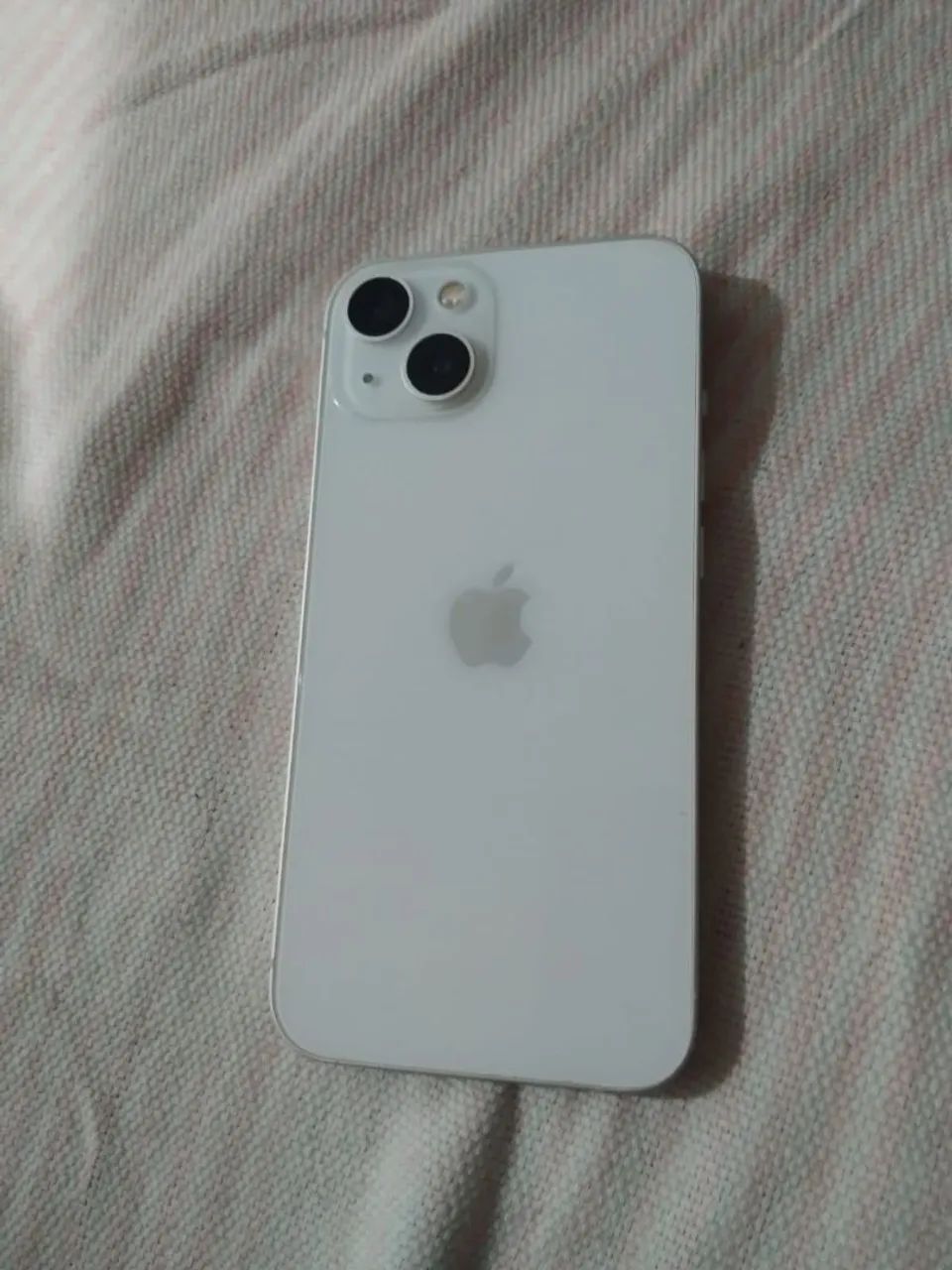 iPhone 13 (256GB)