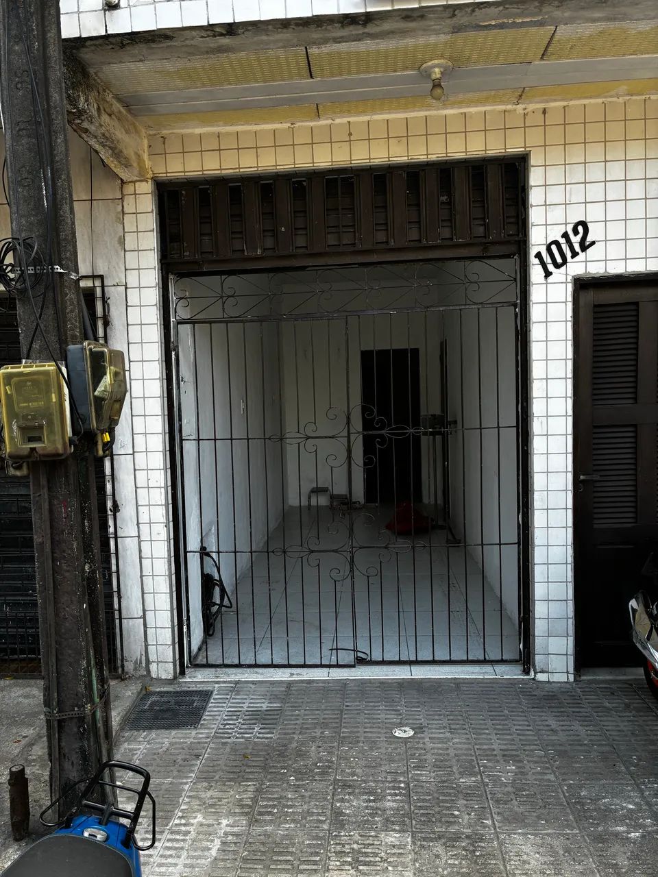 ? ALUGA-SE CASA COM PONTO COMERCIAL - EXCELENTE LOCALIZAÇÃO - Foto 2