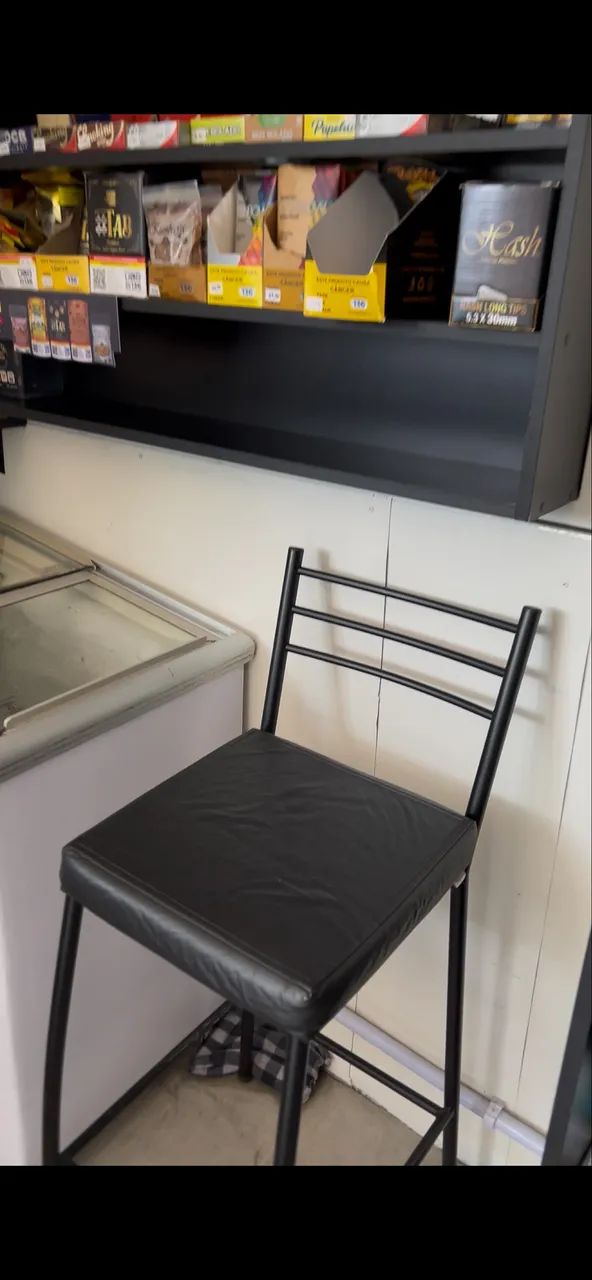 Banqueta alta ideal caixa e atendimento - Foto 2