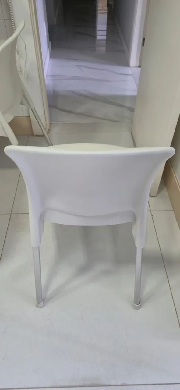 Cadeiras praticamente novas! - Foto 3
