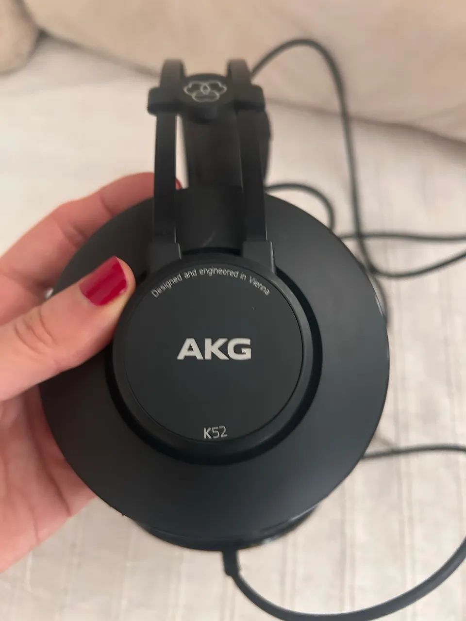 Fone com fio AKG  modelo K52 - Foto 3
