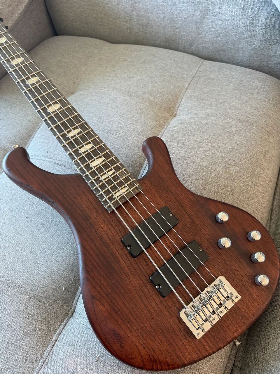 Baixo SAB-55