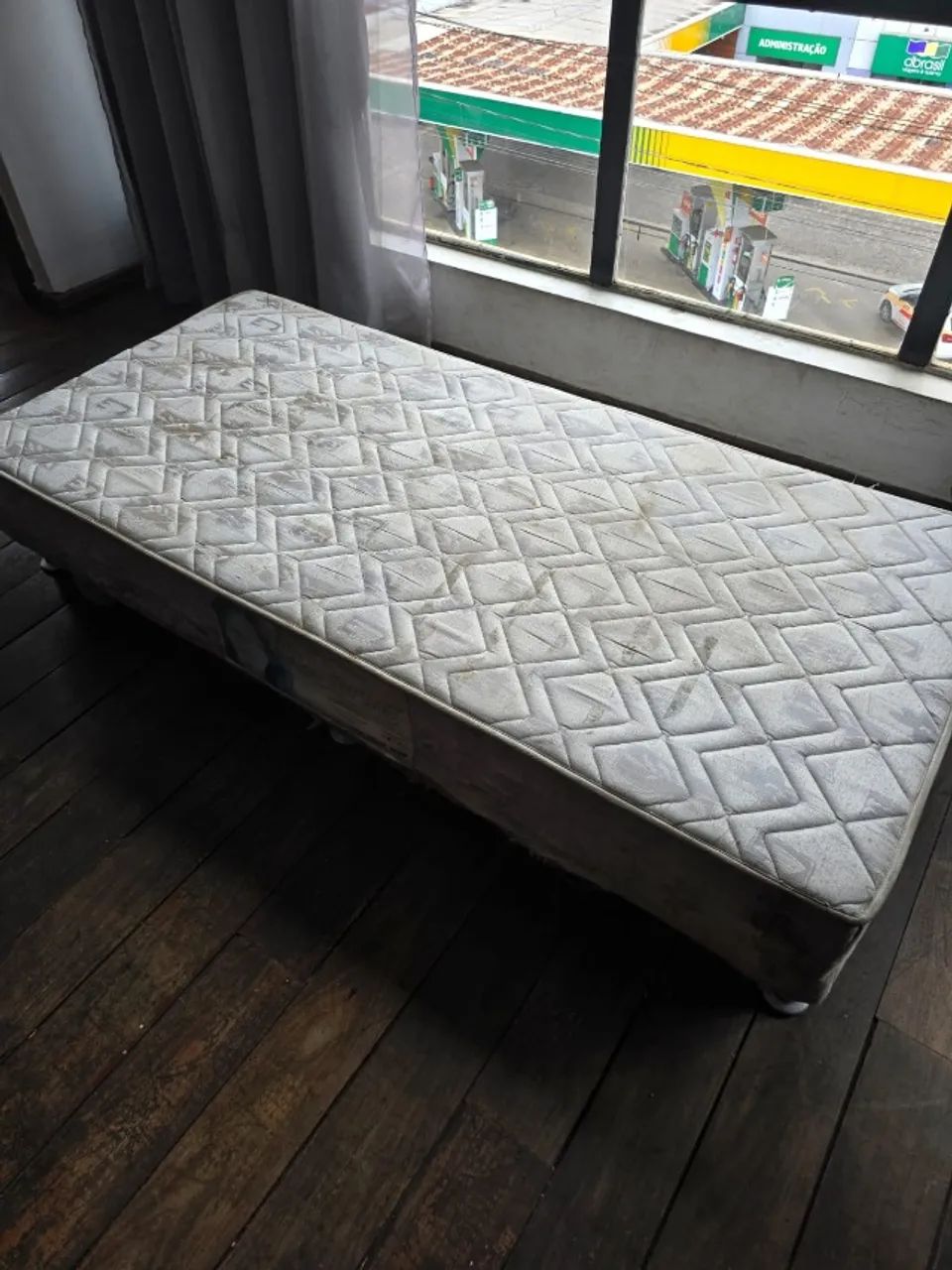 Cama Box Solteiro Ortopédica Box Spring Usada