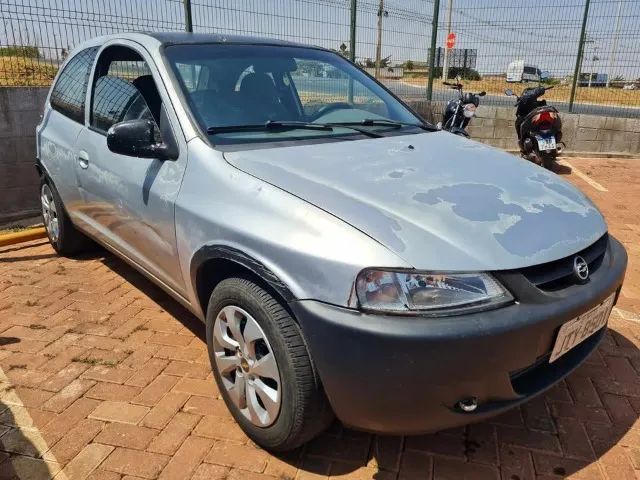 Chevrolet Celta 2001