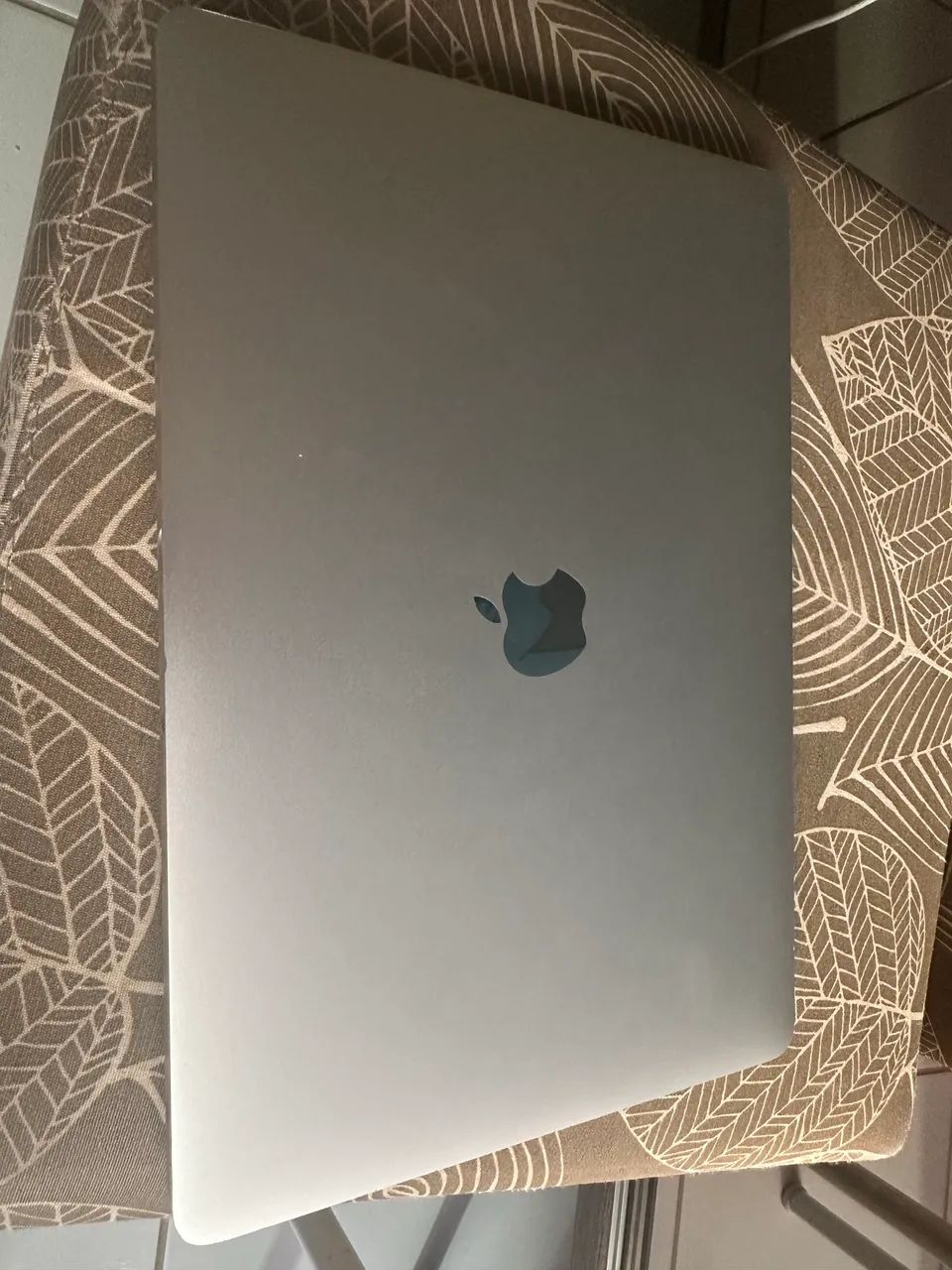 MacBook Pro M2 8gb 256SSD 13?3 Touch Bar 2022