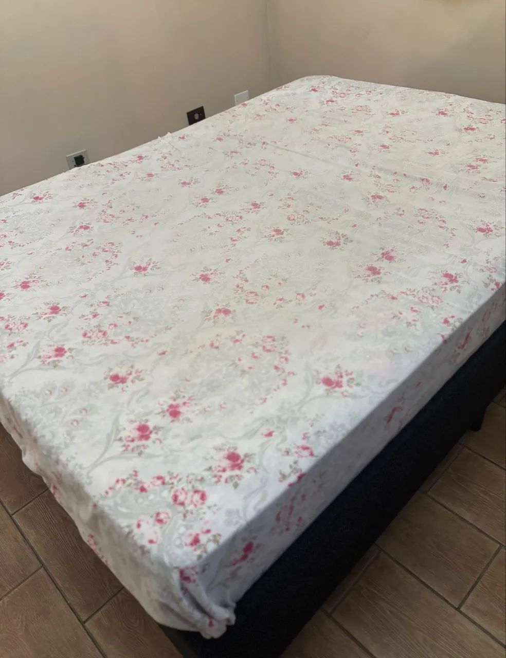Box + colchão de casal 