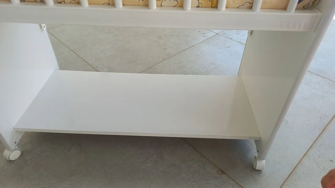 Mini berço com colchão e grade removível  - Foto 3