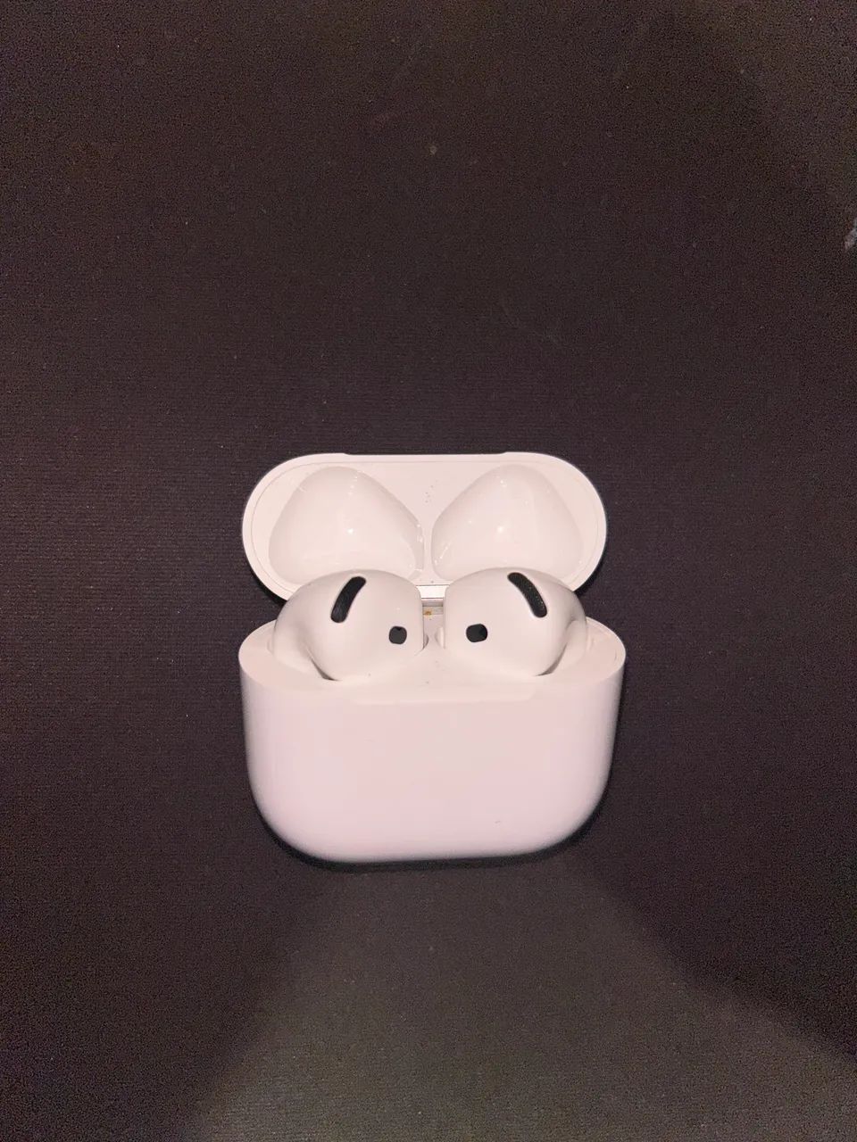 AirPods 4