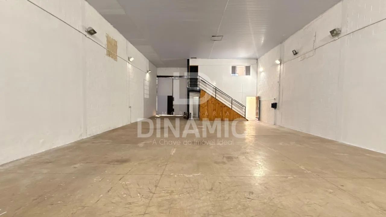 Galpão Comercial Amplo para Locação no Setor Sudoeste, com 380 m².