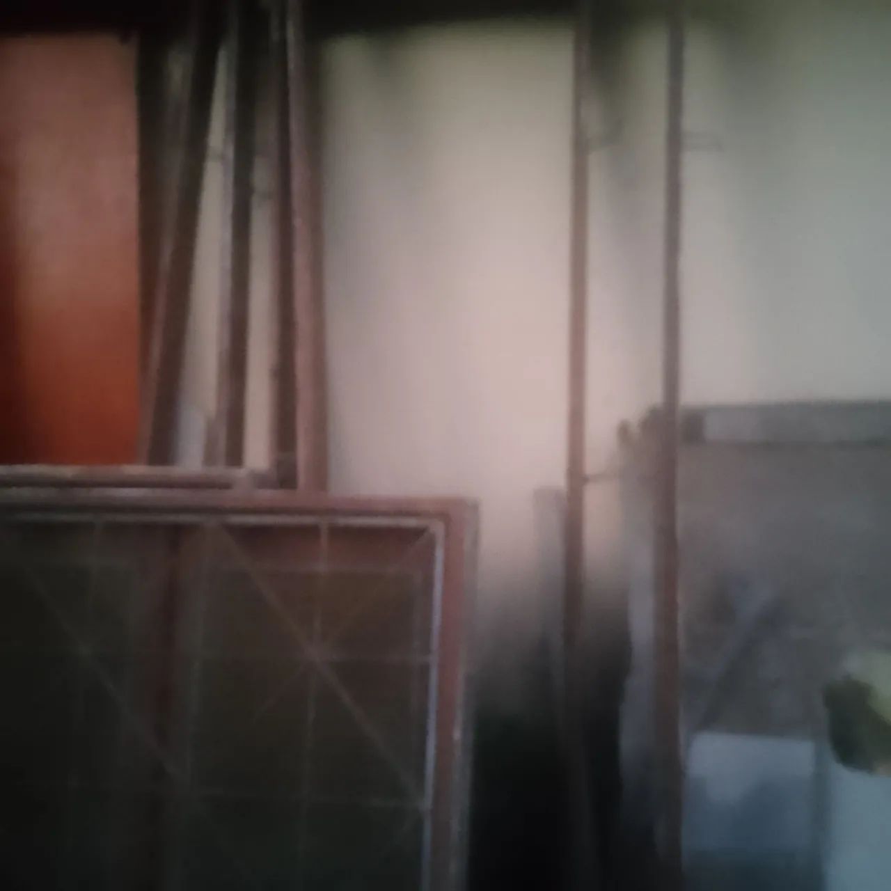 Vende-se janelas com grade - Foto 5