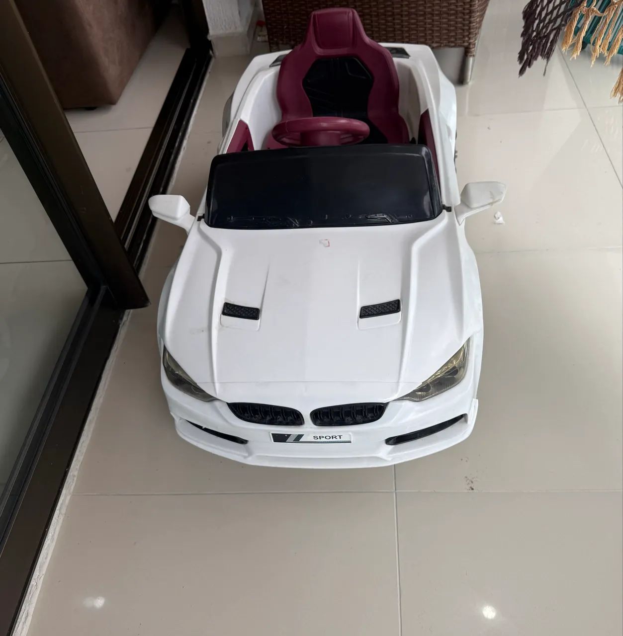 Mini carro elétrico 