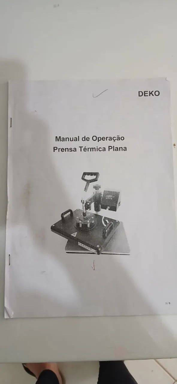 VENDO PRENSA TERMICA DEKO 220V SEMI NOVA - Foto 3