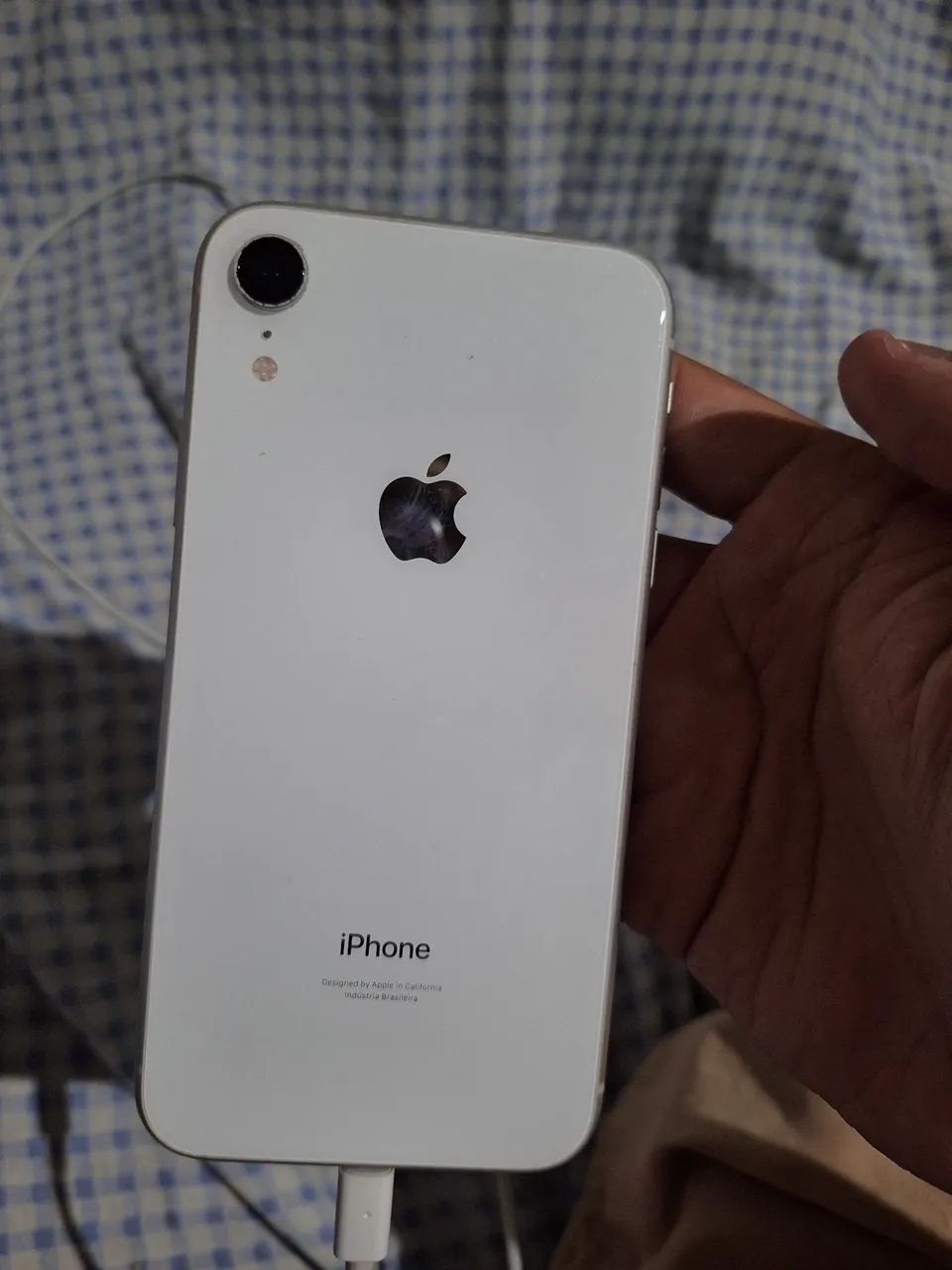 Vendo iPhone xr + 1 capa + 2 carregador - Foto 2