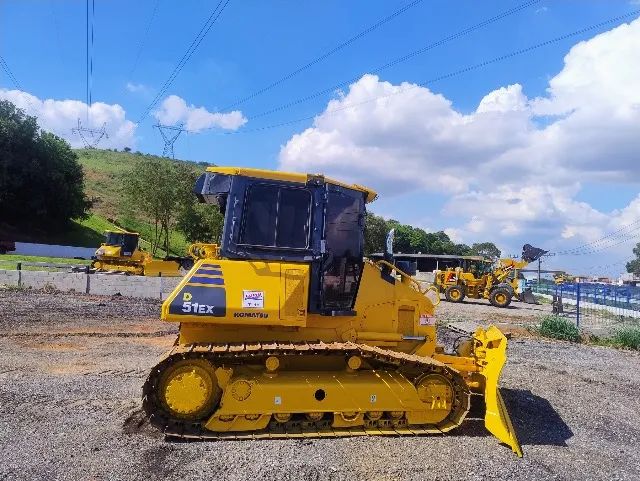 Trator de Esteira Komatsu D51 - Foto 2