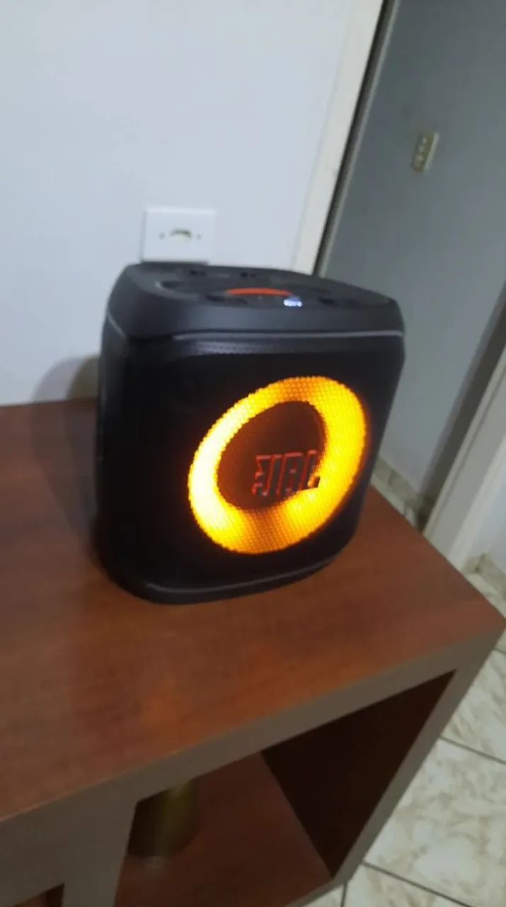 Vendo JBL PARTYBOX ENCORE 2 COM 2 MICROFONES - Foto 3