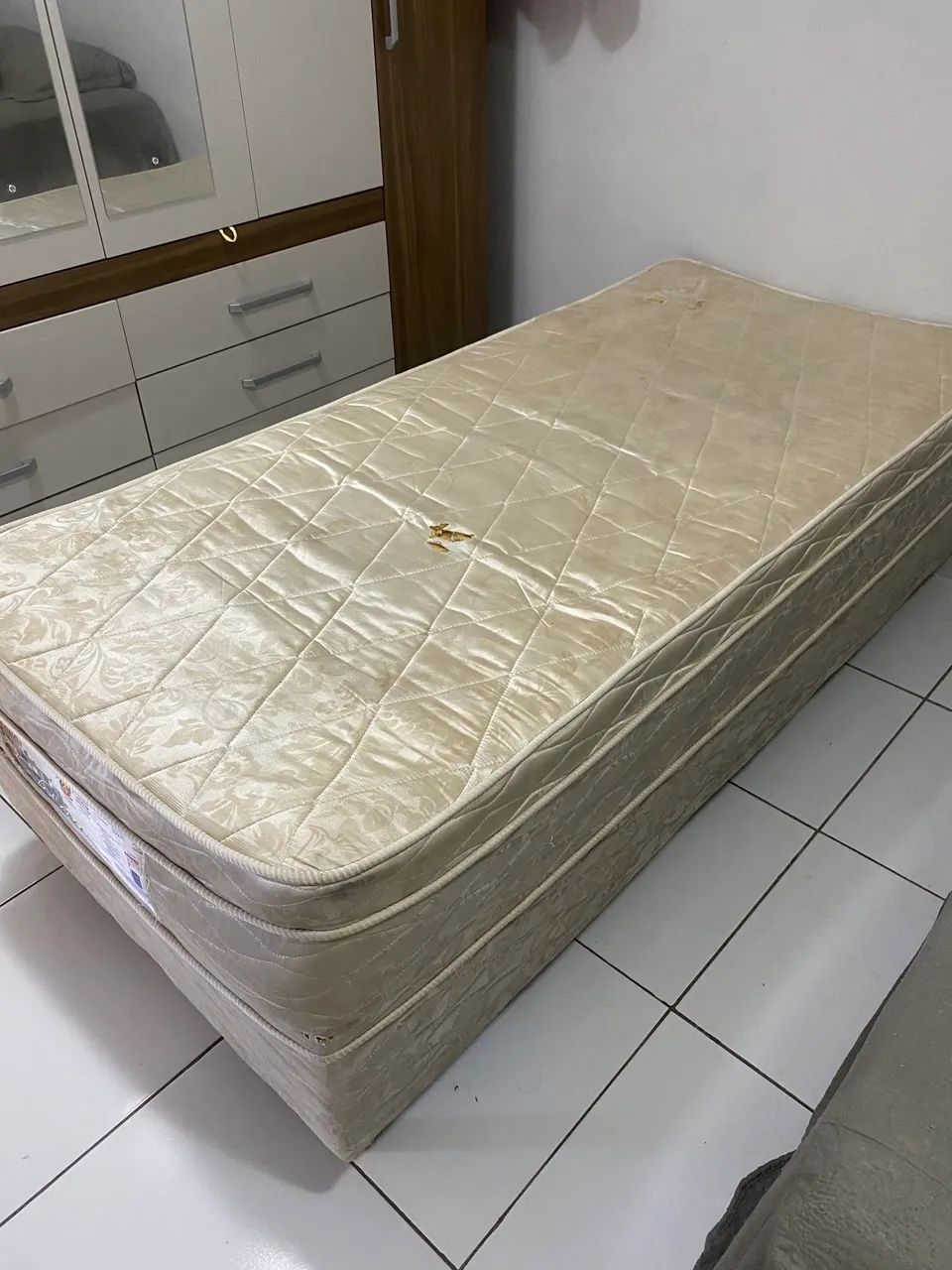 Cama casal box 