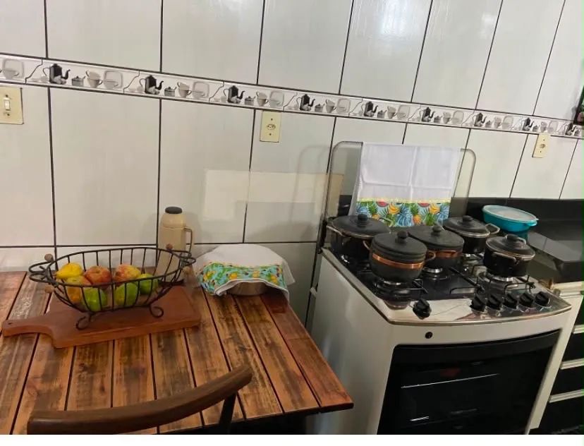 Mesa com 4 cadeiras  - Foto 2