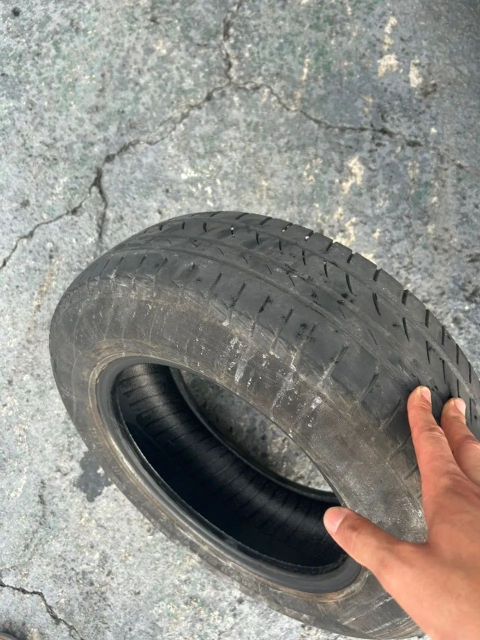 pneu 165/ 70 R13 OPORTUNIDADE - Foto 4