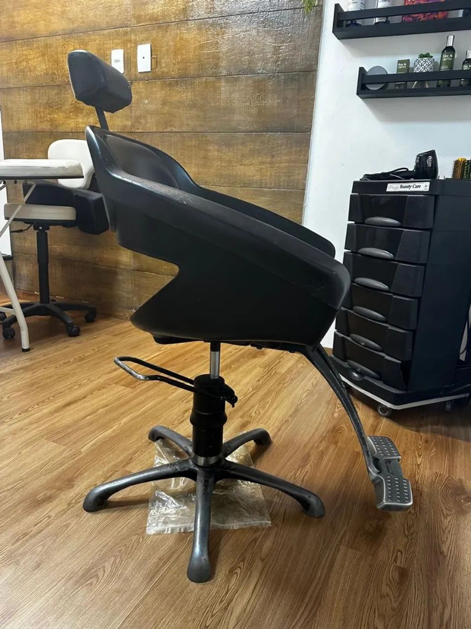 Cadeira de Cabeleireiro Hidráulica Dompel Prima Profissional  - Foto 2