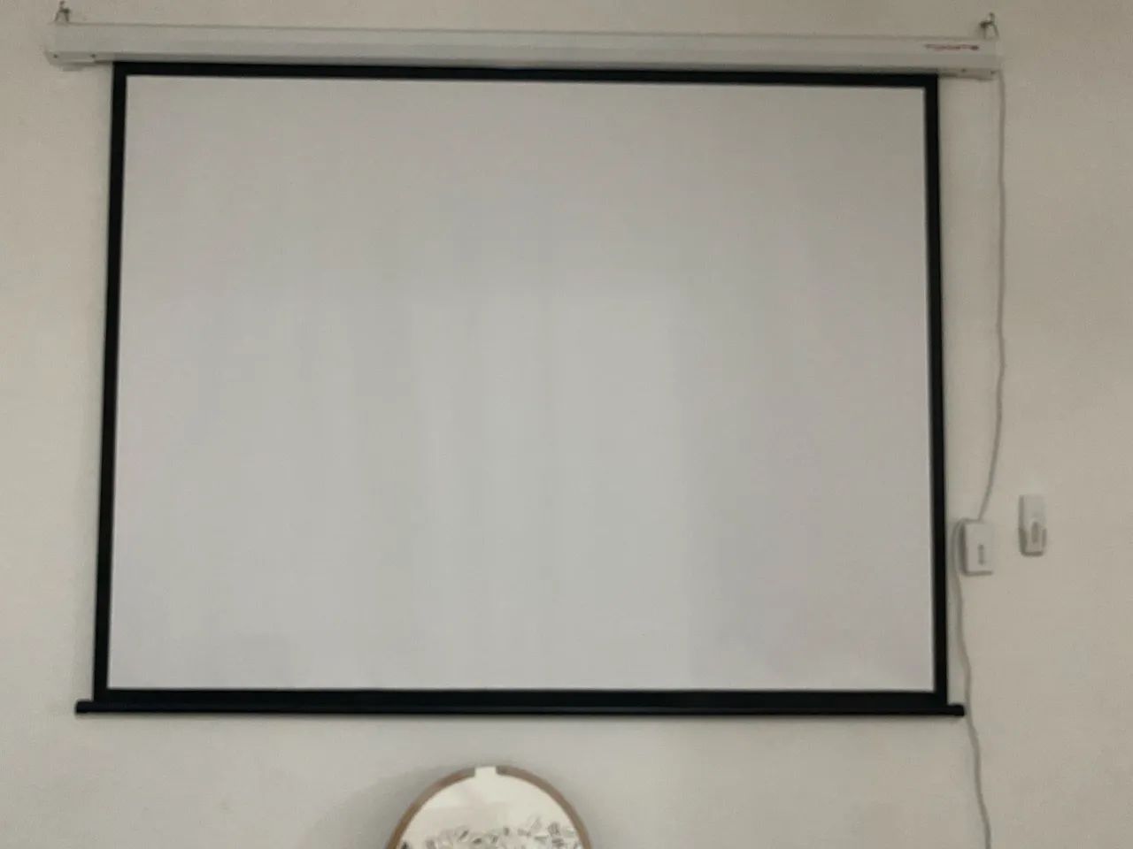 Tela para projetor automática  - Foto 3