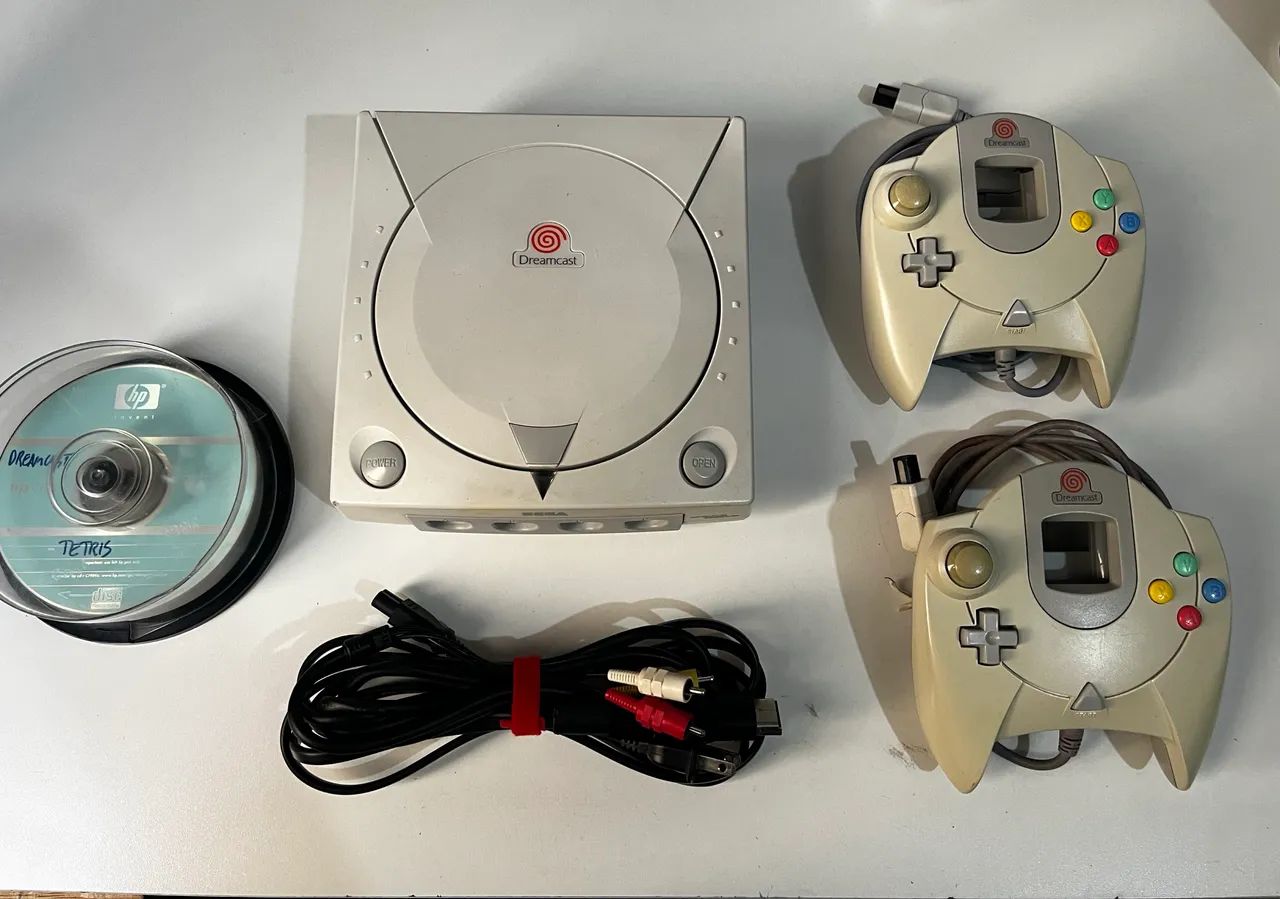Dreamcast com 2 controles e 14 jogos - Foto 3
