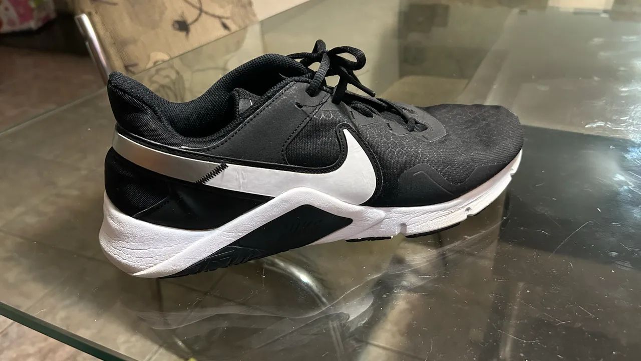 Tênis Nike tamanho 48
