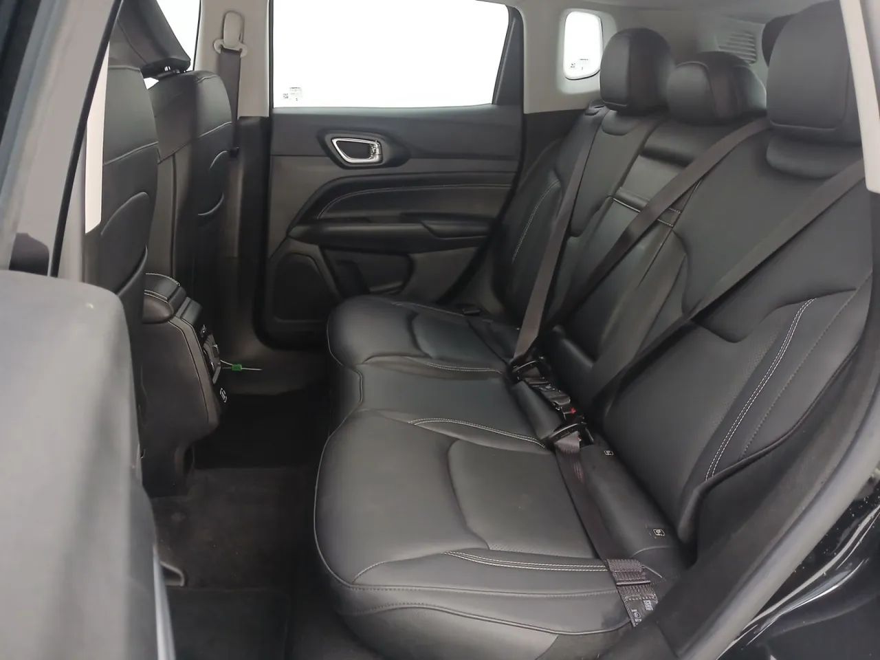 Jeep Compass LONG. T270 1.3 TB 4x2 Flex Aut., foto 17 de 18