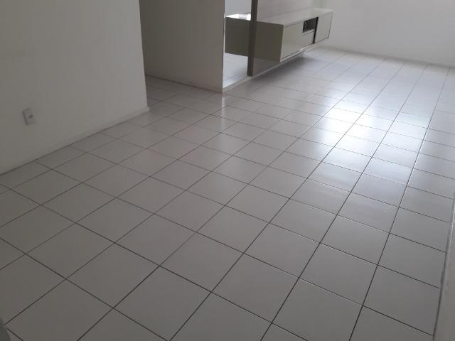 Ótimo apartamento de 3 quartos na Pajuçara - Foto 2