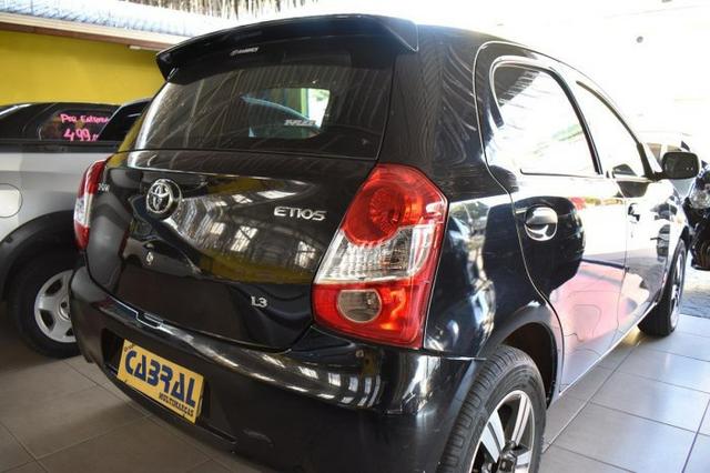 Etios Hatch 1.3 flex - Foto 4
