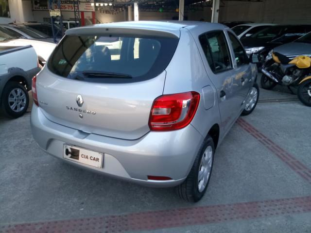 Sandero Completo 26.000km Garantia Renault! Troco Financio - Foto 3
