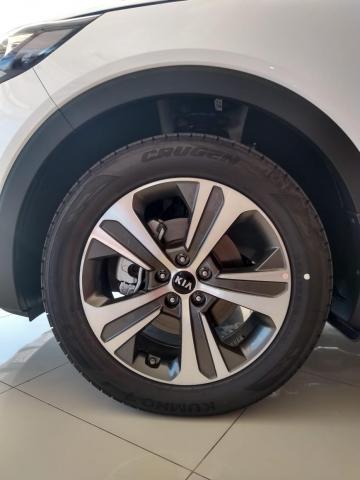 KIA SORENTO V6 AWD - Foto 17