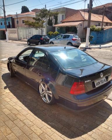 Bora - Foto 2