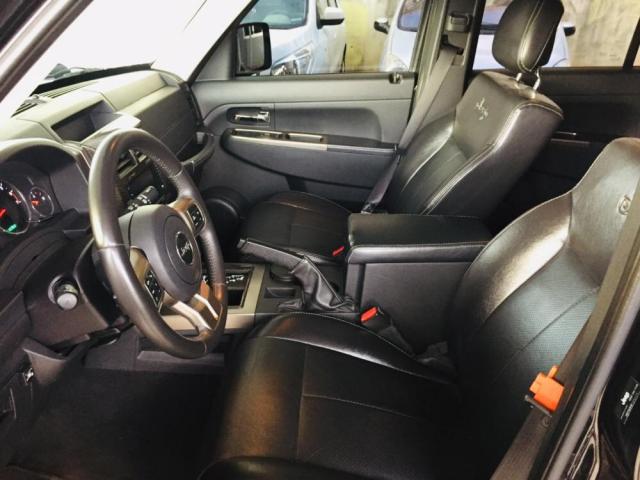 Cherokee Limited 3.7 4x4 V6 12V Aut. - Foto 6