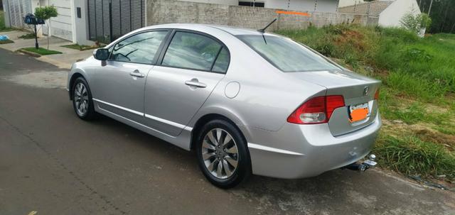 Vendo ou troco por carro Xt ou Hornet Honda Civic 2011 - Foto 2