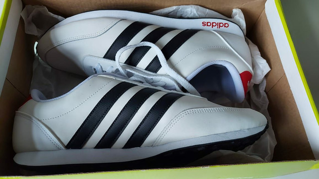 tenis v racer