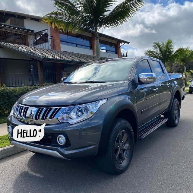 L200 TRITON HPE 2.4 FINANCIADA MUITO NOVA