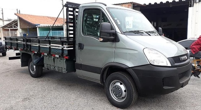 IVECO DAILY 35S14 2019. CARROCERIA. AR CONDICIONADO,