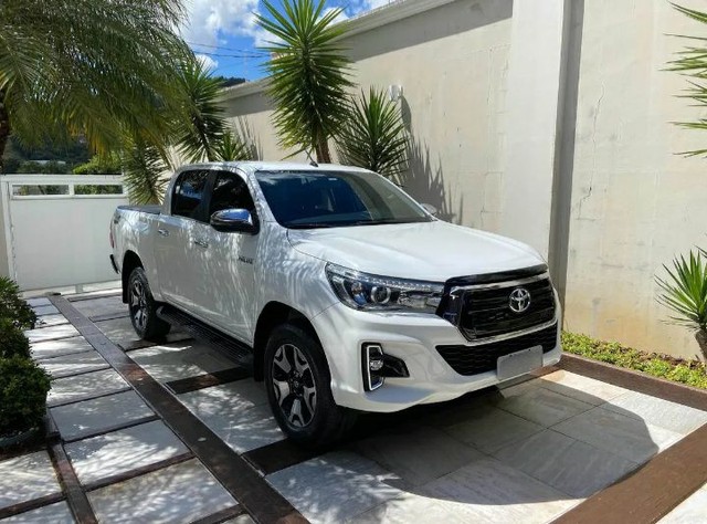 TOYOTA HILUX SRX 4X4 TDI 4P