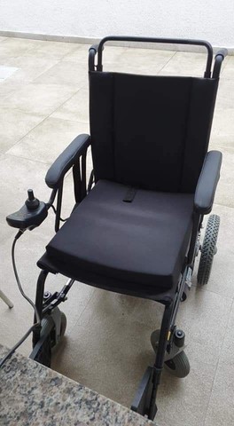 Cadeiras de rodas motorizadas  e scooters  - Foto 3