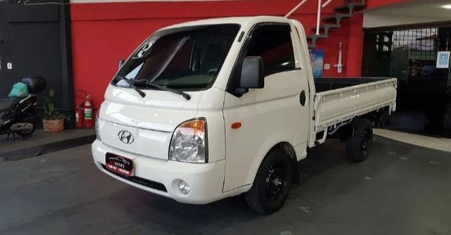 VENDE-SE CAMINHÃO HR 2012
