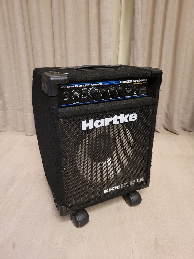 させて ヤフオク! - Hartke Bass Amp KICK BACK HS1200 コンボアンプ