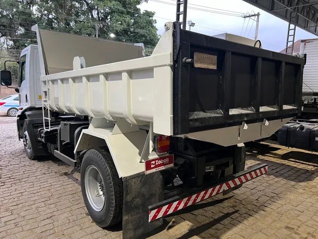 Ford Cargo 1319 Caçamba 2013 - Foto 4