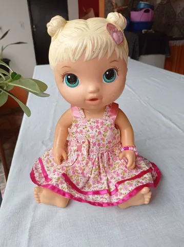 Boneca Baby Alive Bebê Festa de Presentes - Com roupa e acessórios de festa  - E8719 - Hasbro : : Brinquedos e Jogos