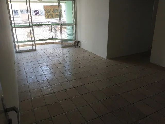 Apartamento em Piedade com 2qts, sendo 1 suíte, beira mar